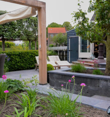 Pergola met harmonicadoek